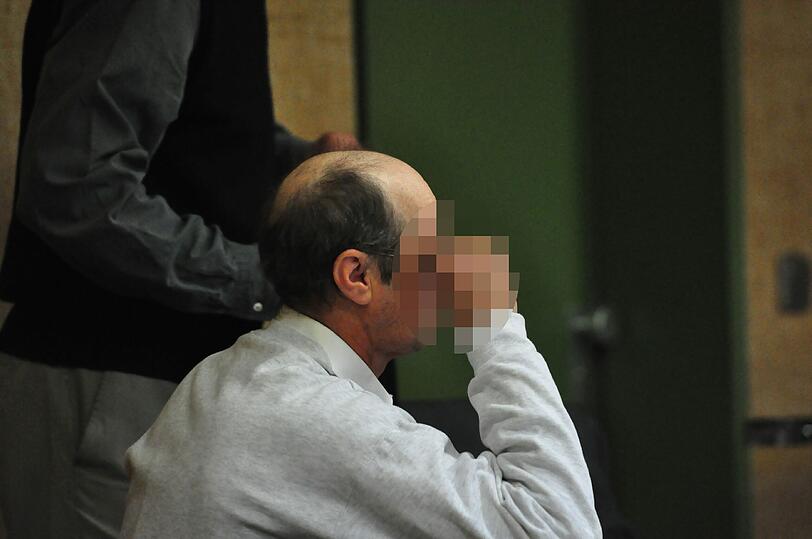 Pferdepfleger Herbert R. (54) bestreitet die sexuellen Übergriffe auf die damals 5-jährige Laura.