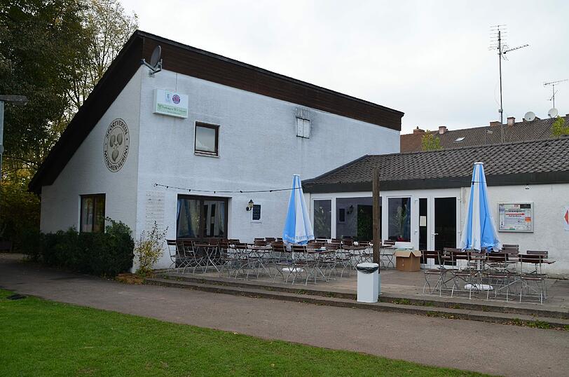 Die Vereinsgaststätte an der Kastelburgstraße könnte den SV Aubing 17 000 Euro kosten &ndash; wegen der angrenzenden Straße.