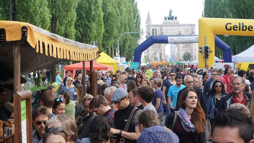 Der Corso Leopold ist jedes Jahr sehr gut besucht. Die Veranstalter wollen heuer sogar die Festmeile verlängern. (Archivbild)