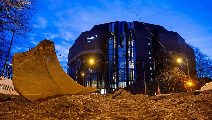 Der Gasteig, die Millionen-Baugrube im Stadtteil Haidhausen. Der Gasteig, die Millionen-Baugrube im Stadtteil Haidhausen.