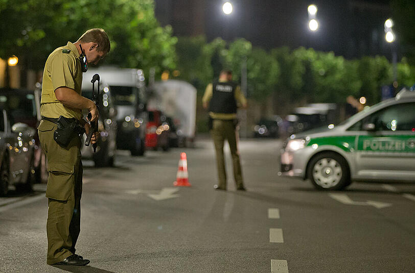 In Ansbach hat sich ein Bombenanschlag ereignet. Die ersten Bilder vom Tatort.