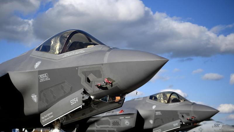 F-35-Kampfjet auf der Luftfahrtmesse ILA im brandenburgischen Schönefeld. F-35-Kampfjet auf der Luftfahrtmesse ILA im brandenburgischen Schönefeld.