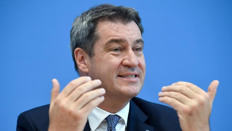 Um die Klimaziele zu erreichen, will Bayerns Ministerpräsident Söder am Kompromiss zum Kohleausstieg rütteln. Dieser solle schon acht Jahre früher kommen. Um die Klimaziele zu erreichen, will Bayerns Ministerpräsident Söder am Kompromiss zum Kohleausstieg rütteln. Dieser solle schon acht Jahre früher kommen.