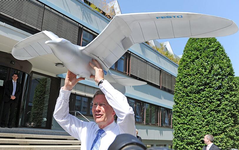 Wulff, damals Ministerpräsident von
Niedersachsen, hatte Anfang 2010 eine Geschäftsbeziehung zu Egon
Geerkens im Landtag verneint.