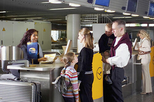 Die schöne neue Web-Check-in-Welt funktioniert noch nicht überall. Foto: Condor