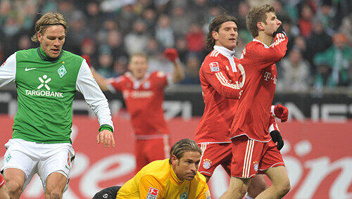 Müller trifft zum 1:1 in der 25. Minute. Müller trifft zum 1:1 in der 25. Minute.
