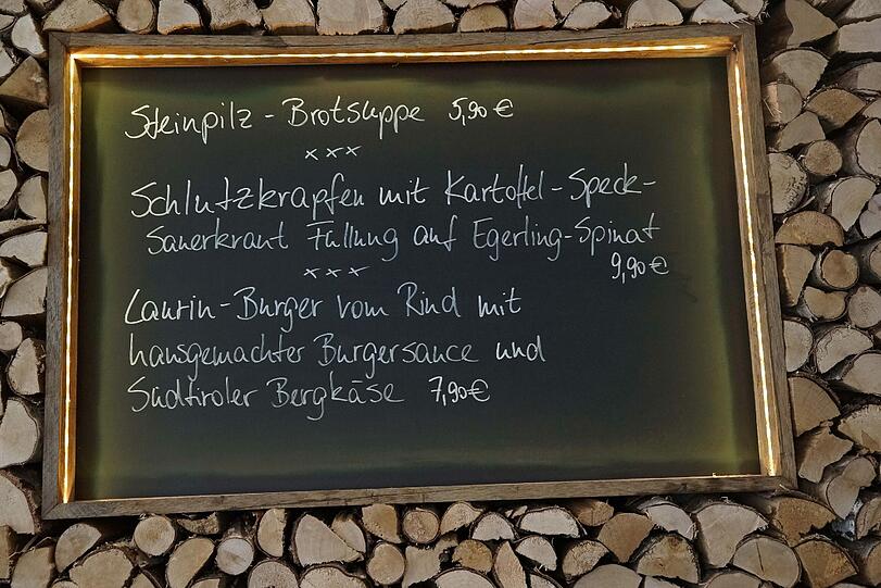 Die Karte ändert sich regelmäßig &ndash; alles wird frisch und von Hand gemacht. Neben Norditalienischem gibt&rsquo;s auch mal Burger.