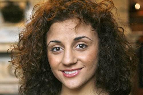 Box-Weltmeisterin Susi Kentikian steht vor ihrem ersten Kampf als Deutsche.