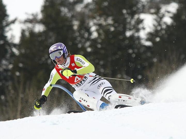 Carving in Perfektion: Olympiasiegerin Maria Riesch