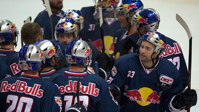 Der EHC München jubelte auch gegen Düsseldorf. Der EHC München jubelte auch gegen Düsseldorf.