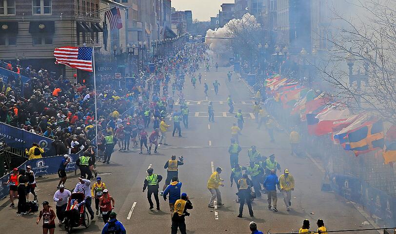 Drei Tote und mehr als 140 Verletzte - Bilder vom Bombenterror in Boston