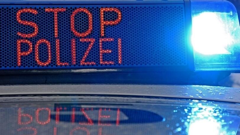Betrunken, ohne Führerschein und keine plausible Begründung: schlechte Voraussetzungen für eine Polizeikontrolle. (Symbolbild)