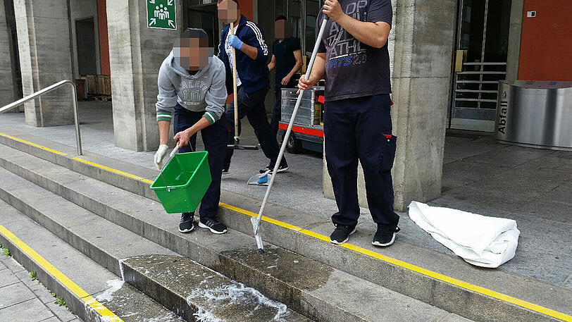 Ebola-Verdacht am Hauptbahnhof in München: Die Bilder vom Polizeieinsatz.