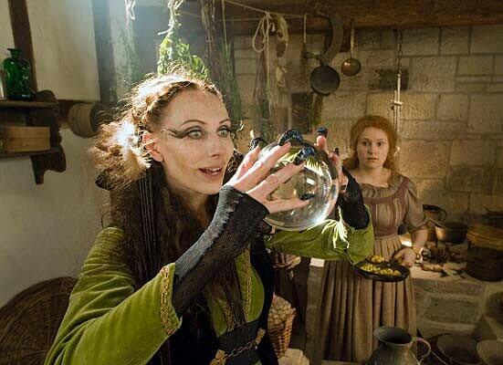 Als Schauspielerin kennt Andrea Sawatzki jeder: Hier spielt sie die böse Stiefmutter in der Märchenverfilmung "Brüderchen und Schwesterchen" aus dem Jahr 2008.