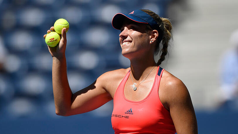 Angelique Kerber hat gut Lachen: Die Weltranglisten-Zweite setzte sich klar in der 1. Runde der US Open durch. Angelique Kerber hat gut Lachen: Die Weltranglisten-Zweite setzte sich klar in der 1. Runde der US Open durch.