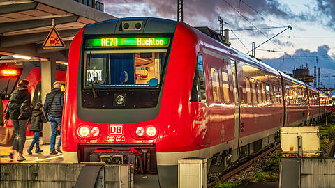 Ein Regionalzug RE70 nach Buchloe am M&uuml;nchner Hauptbahnhof: Wegen Bauarbeiten wird die Verbindung zeitweise durch Busse ersetzt.