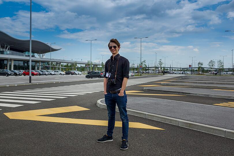 Philip Reichwein am Flughafen in Zagreb.