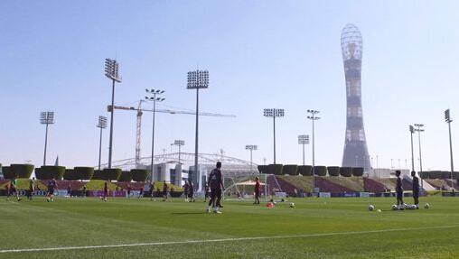 Training bei den Scheichs in Katar: Zumindest die Nationalmannschaft der USA wird in diesem Jahr darauf verzichten. Training bei den Scheichs in Katar: Zumindest die Nationalmannschaft der USA wird in diesem Jahr darauf verzichten.