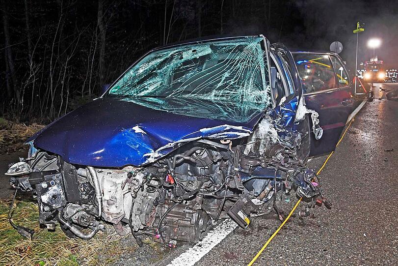 Am 27.12. kam es auf der Verbindungsstraße zwischen Ebersberg und Forstinning zu einem Verkehrsunfall mit sieben Verletzen.