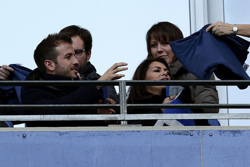Rafael van der Vaart und Sabia Boulahrouz Bundesliga Hamburger SV gegen Hannover 96 am 24. November 2013
