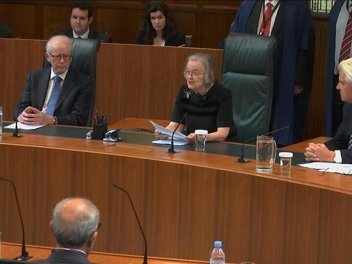 Die Richter im Supreme Court um Präsidentin Lady Hale.