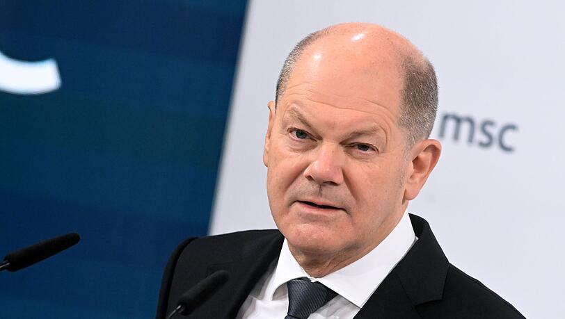 Bundeskanzler Olaf Scholz (SPD) spricht während der 60. Münchner Sicherheitskonferenz (MSC).