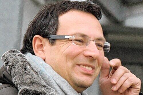 Lobt die Leih-Bayern, sieht sich aber überall nach Spielern um, "die zu uns passen": FCN-Sportdirektor Martin Bader.