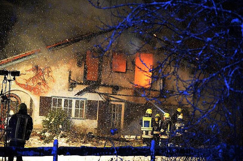 Wohnhausbrand in Unterwössen: Die Bilder vom Einsatz