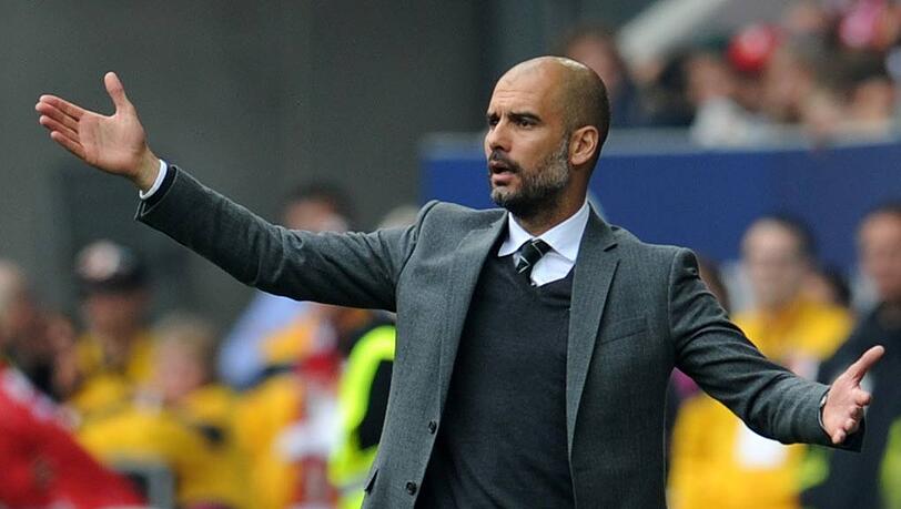 Verzockt: Pep Guardiola musste in Augsburg seine erste Liga-Pleite mit dem FC Bayern hinnehmen. Verzockt: Pep Guardiola musste in Augsburg seine erste Liga-Pleite mit dem FC Bayern hinnehmen.