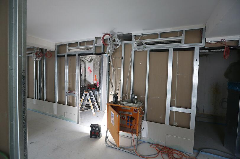Drinnen ist noch Baustelle - aktuelle Bilder aus dem Hugendubel-Haus.