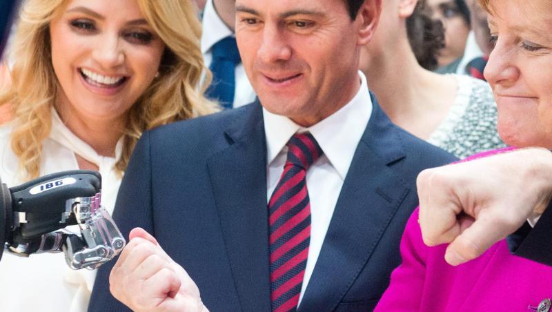 Bundeskanzlerin Merkel zusammen mit Enrique Pena Nieto, Präsident des Gastlandes Mexiko, auf der Hannover Messe 2018 im April. Bundeskanzlerin Merkel zusammen mit Enrique Pena Nieto, Präsident des Gastlandes Mexiko, auf der Hannover Messe 2018 im April.
