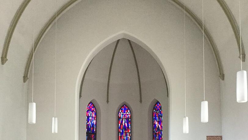 ... und das dazugehörige Kirchenschiff. ... und das dazugehörige Kirchenschiff.