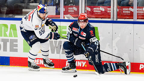 Zur&uuml;ck im EHC-Team und Hoffnungstr&auml;ger f&uuml;r mehr Stabilit&auml;t: Verteidiger Fabio Wagner (l.), hier im Duell mit dem Schwenninger Ex-M&uuml;nchner Vadim Schreiner.