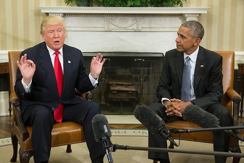 Barack Obama hat den zukünftigen Präsidenten Donald Trump im Oval Office empfangen.
