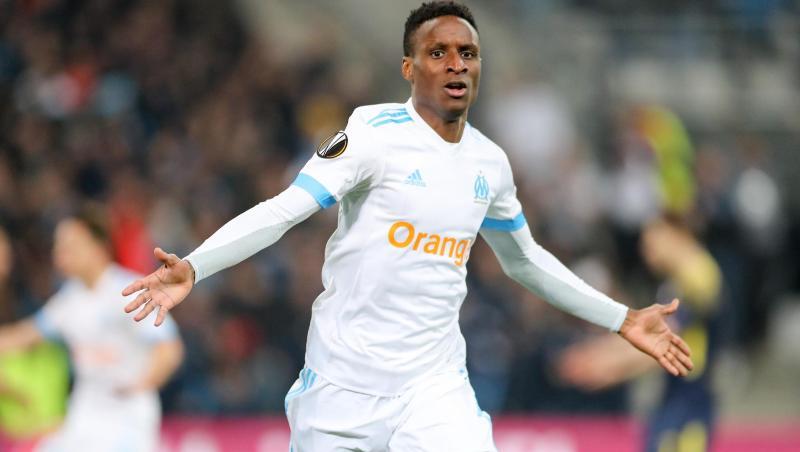 Bouna Sarr jubelt nach einem Treffer.