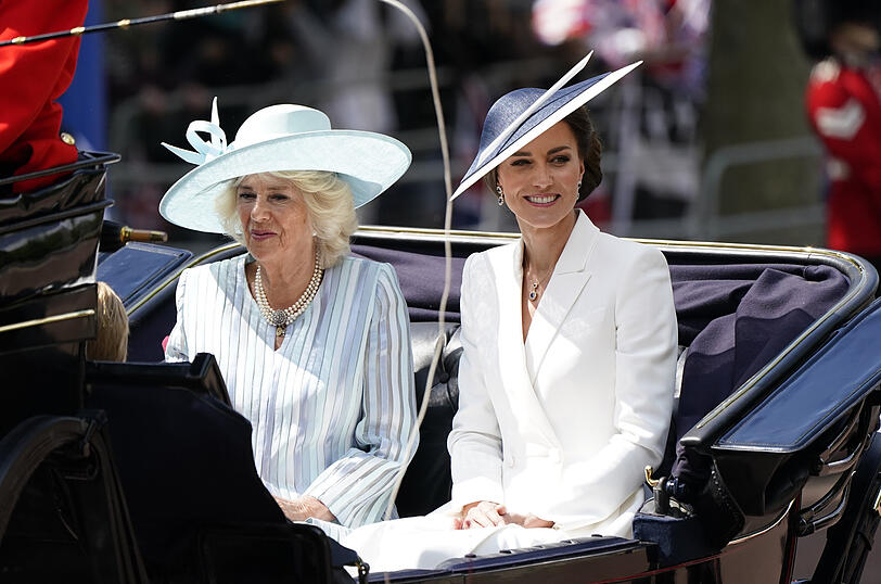 Herzogin Camilla und Herzogin Kate bei der Geburtstags-Parade "Trooping the Colour".