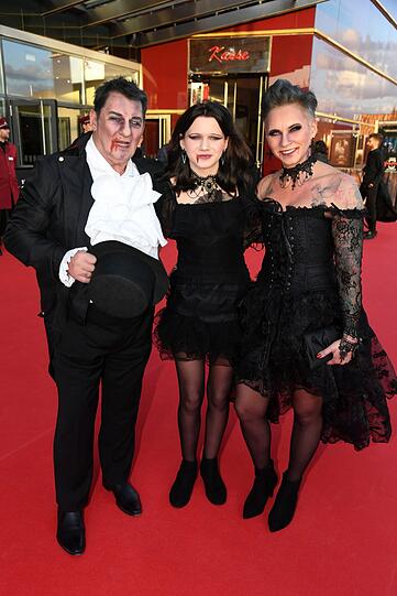 Heinz Hoenig mit Ehefrau Annika und deren Tochter Juane