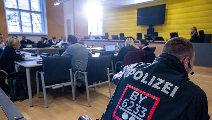 Im Prozess um die gewaltsame Flucht von vier Straft&auml;tern aus dem Bezirkskrankenhaus Straubing steht das Urteil an. (Archivbild)