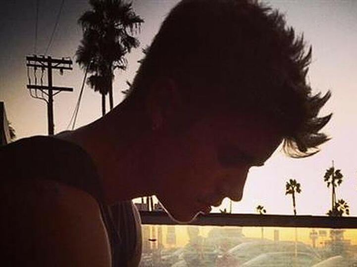 Dumm gelaufen für Justin Bieber: Der Teenie-Star hat sich beim Baden verletzt