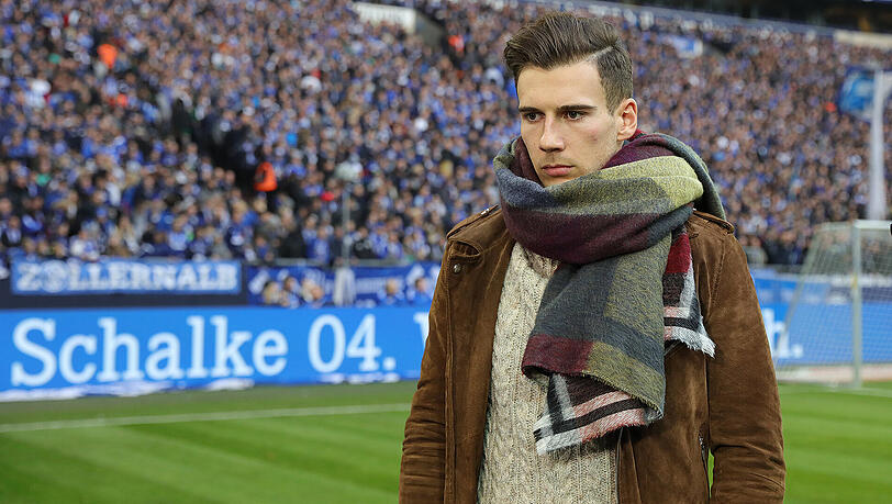 Leon Goretzka: "Mit meiner Entscheidung müsst ihr nicht einverstanden sein, aber macht es uns als Mannschaft nicht schwer. Denn wir haben Ziele, die wir erreichen wollen." Leon Goretzka: "Mit meiner Entscheidung müsst ihr nicht einverstanden sein, aber macht es uns als Mannschaft nicht schwer. Denn wir haben Ziele, die wir erreichen wollen."