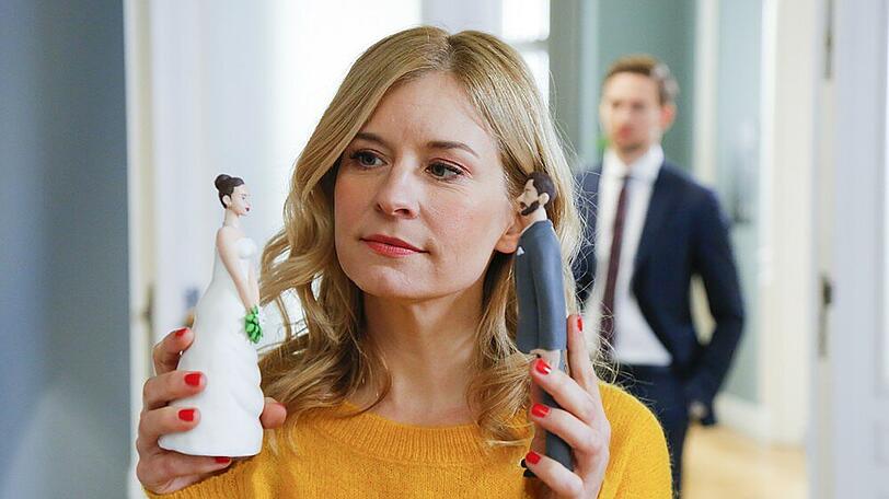 "Jenny - echt gerecht!: Ein Lehrer unter Verdacht": Jenny (Birte Hanusrichter) wird von Max (August Wittgenstein) beim Träumen erwischt
