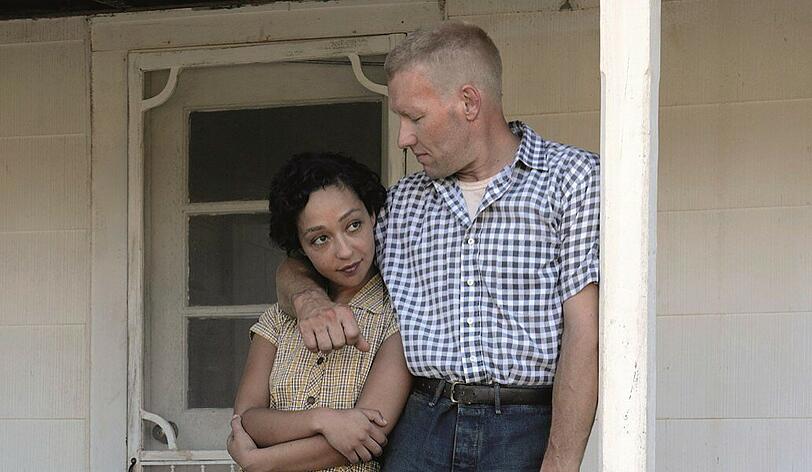 Er weiß, sie schwarz - in den Augen des Staates Virginia dürfen Richard (Joel Edgerton) und Mildred Loving (Ruth Negga) nicht verheiratet sein.