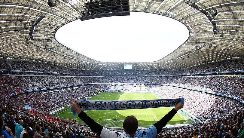 Beim 2:1-Sieg gegen den 1. FC Nürnberg waren 68.500 Fans in der Arena. Im Relegations-Rückspiel gegen Holstein Kiel erwarten die Löwen erneut eine große Kulisse. Beim 2:1-Sieg gegen den 1. FC Nürnberg waren 68.500 Fans in der Arena. Im Relegations-Rückspiel gegen Holstein Kiel erwarten die Löwen erneut eine große Kulisse.