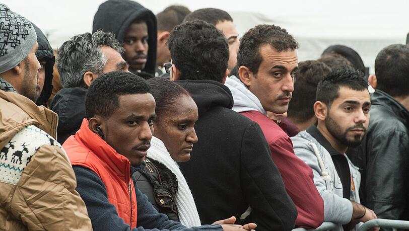 Zuletzt kamen weniger Flüchtlinge nach Deutschland. Die Bundespolizei geht jedoch von keinem längerfristigem Trend aus. Zuletzt kamen weniger Flüchtlinge nach Deutschland. Die Bundespolizei geht jedoch von keinem längerfristigem Trend aus.