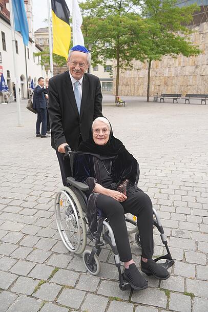 Alt-OB Christian Ude und seine Frau Edith. Alt-OB Christian Ude und seine Frau Edith.