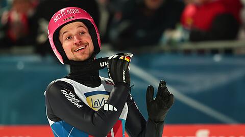 Bei Felix Hoffmann zwickt das Knie.