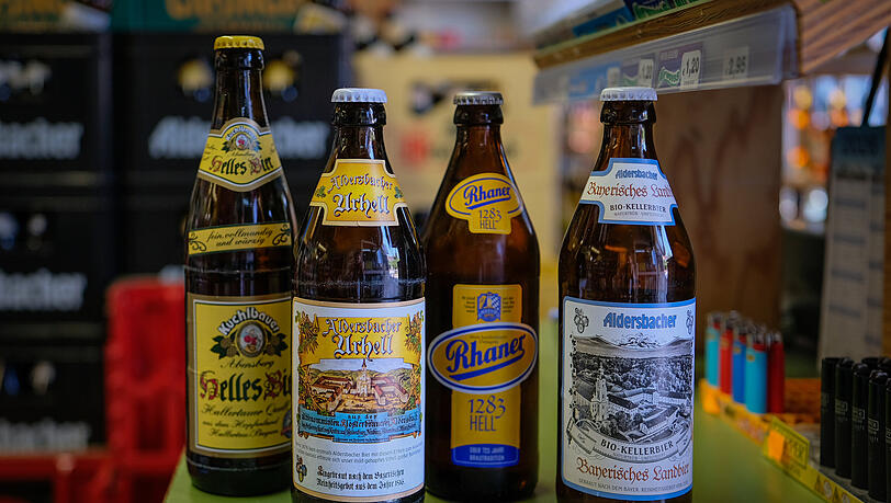 Hier findet man neben dem Bier gängiger Brauereien auch solche, die in klassischen Münchner Getränkemärkten oft nicht zu finden sind. Hier findet man neben dem Bier gängiger Brauereien auch solche, die in klassischen Münchner Getränkemärkten oft nicht zu finden sind.