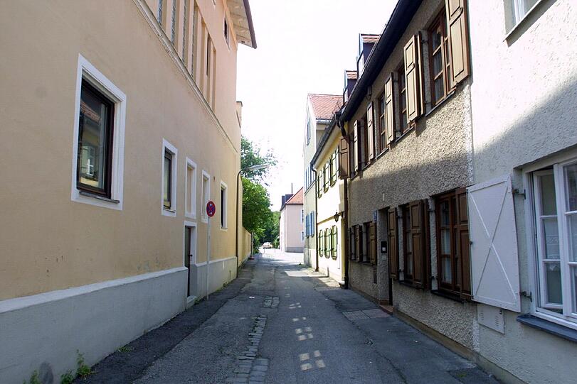 In solchen Herbergen in der Au wohnten die ärmeren Münchner.