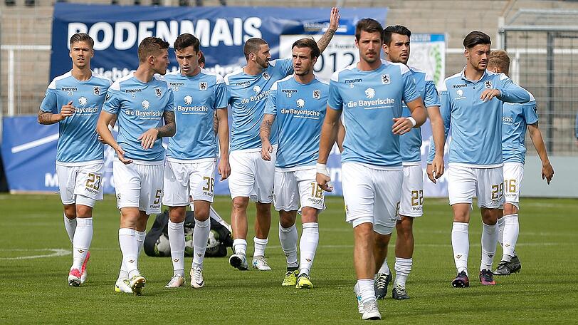 Strebt den Aufstieg in die Dritte Liga an: die Mannschaft des TSV 1860.