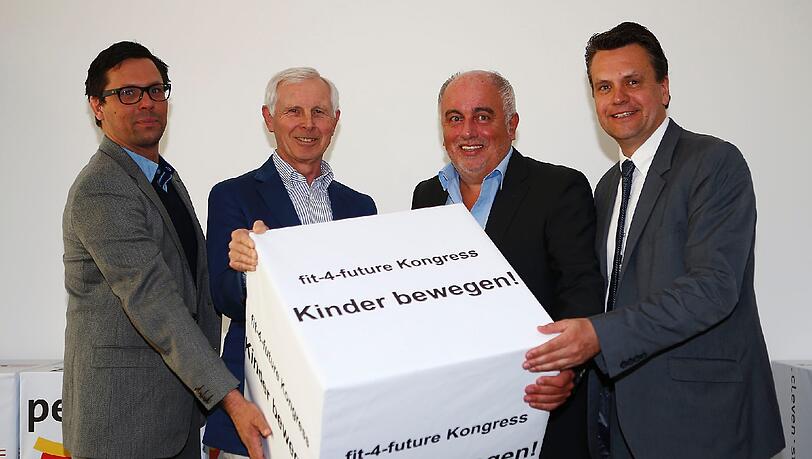 "Fit-4-future Kongress": Die Präsentation des Projektes im Münchner Haus des Stiftens "Fit-4-future Kongress": Die Präsentation des Projektes im Münchner Haus des Stiftens